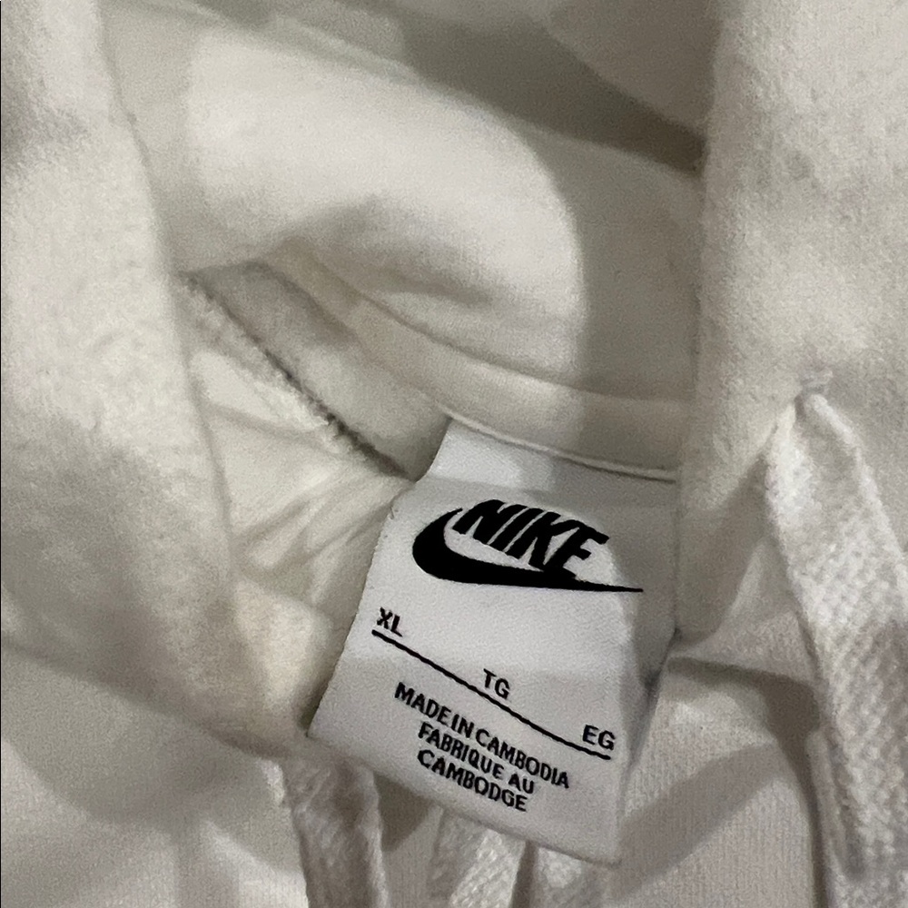 White Nike hoodie size XL - Picture 3 of 5